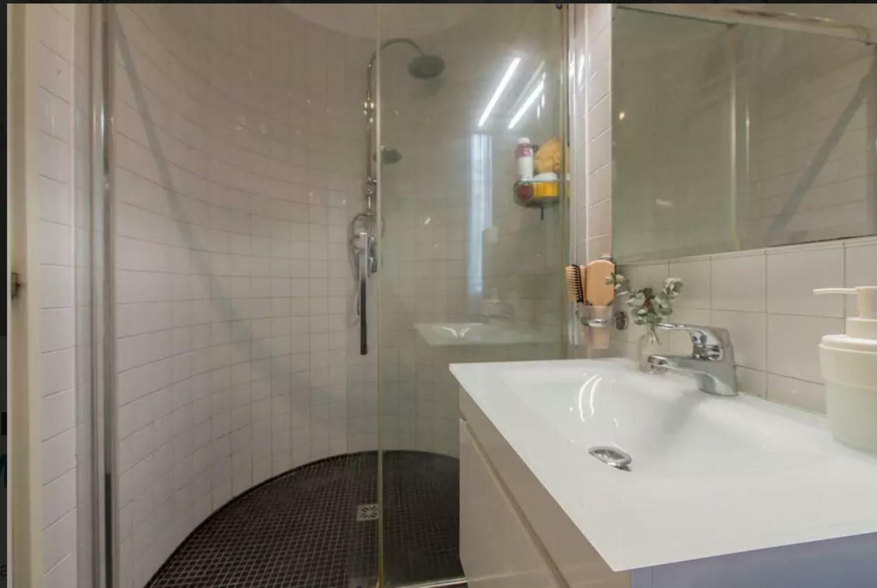 Lovely Apartment In The Heart Of Milánó Kültér fotó