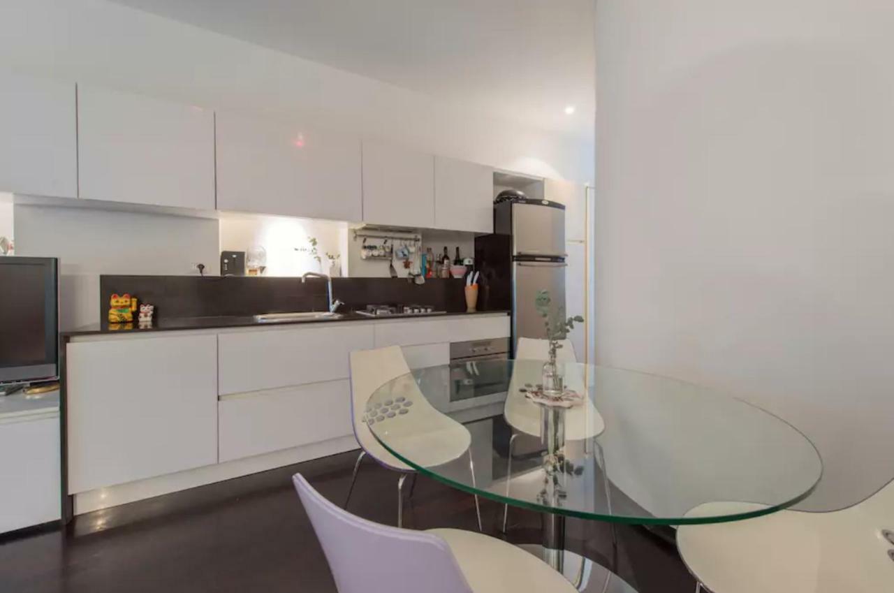 Lovely Apartment In The Heart Of Milánó Kültér fotó